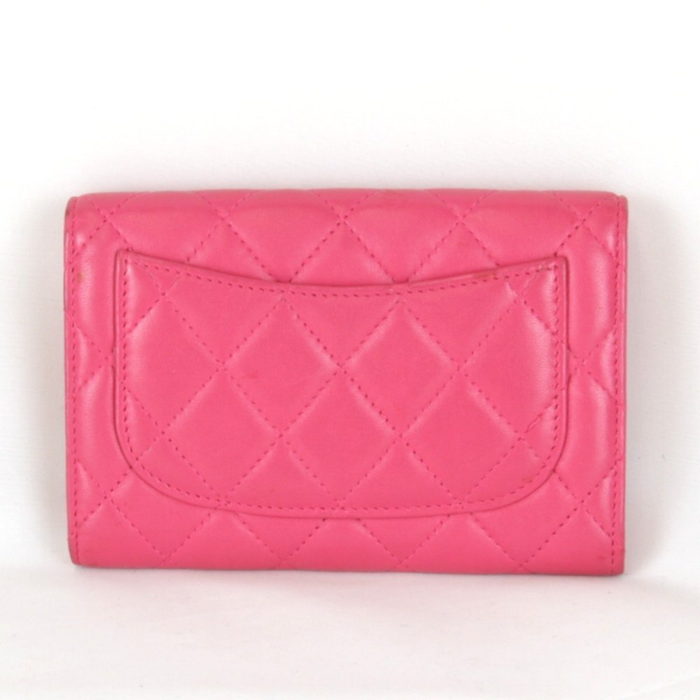 CHANEL Authentic Pink Leather Wallet - Picture 3 of 16
